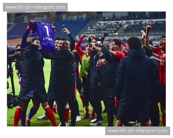 红蓝交锋的灵魂独奏：当上海上港遇上贵州足球，不止是胜负的博弈